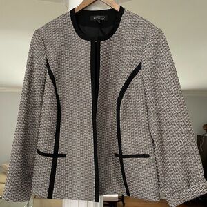 Kasper Women's Black and White, brown and white tweed open front size 18W jacket